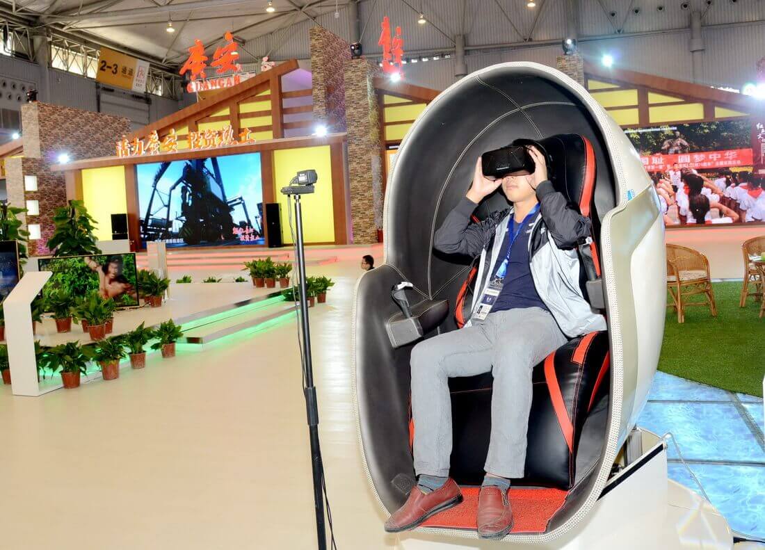 业内称VR设备创业接近尾声